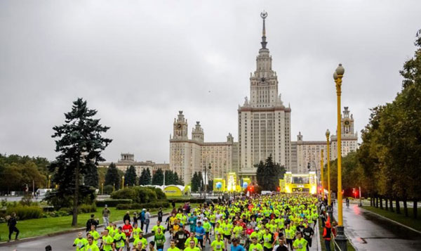     Nike We Run Moscow